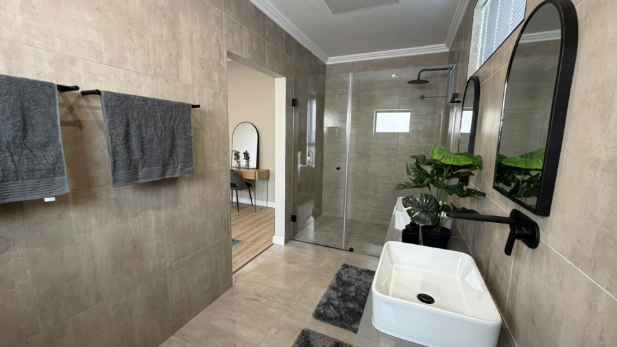 3 Bedroom Property for Sale in Tergniet Western Cape